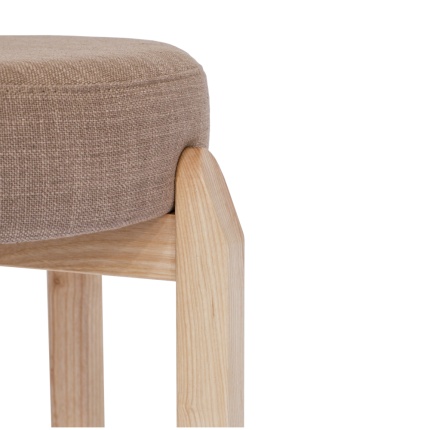 wood-stool-home-Lapa-Interior-Design-gira-4